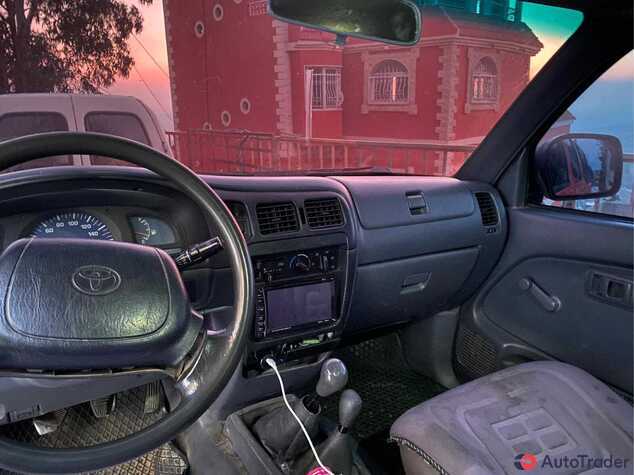 $7,500 Toyota Hilux - $7,500 5