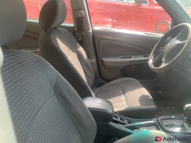 $4,000 Nissan Sunny - $4,000 4