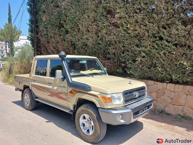 $29,000 Toyota Land Cruiser - $29,000 1