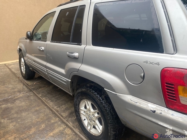 $2,900 Jeep Grand Cherokee Limited - $2,900 4