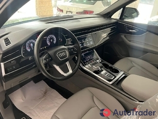 $72,800 Audi Q7 - $72,800 7