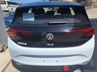 $28,500 Volkswagen ID.3 - $28,500 4