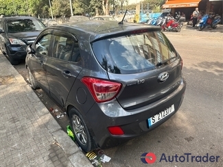 $7,400 Hyundai Grand i 10 - $7,400 5