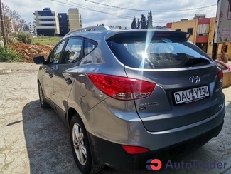 $9,000 Hyundai Tucson - $9,000 4