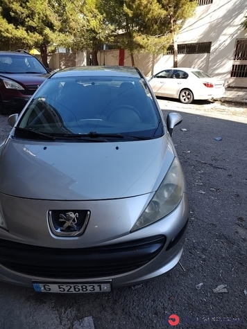 $3,800 Peugeot 207 - $3,800 3