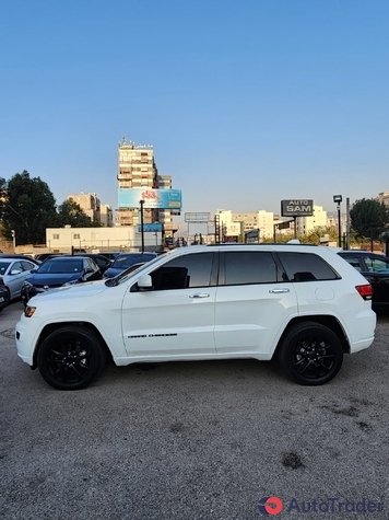 $23,000 Jeep Cherokee - $23,000 9