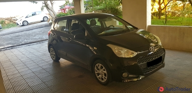 $8,100 Hyundai Grand i 10 - $8,100 4