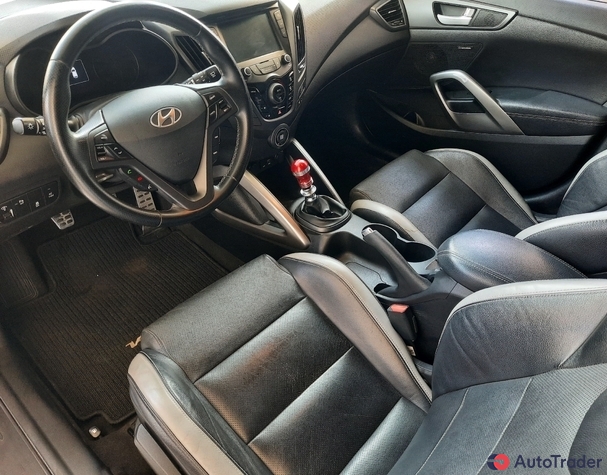 $9,900 Hyundai Veloster - $9,900 5