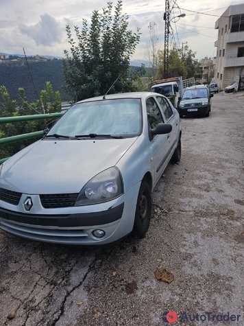 $2,700 Renault Clio - $2,700 2