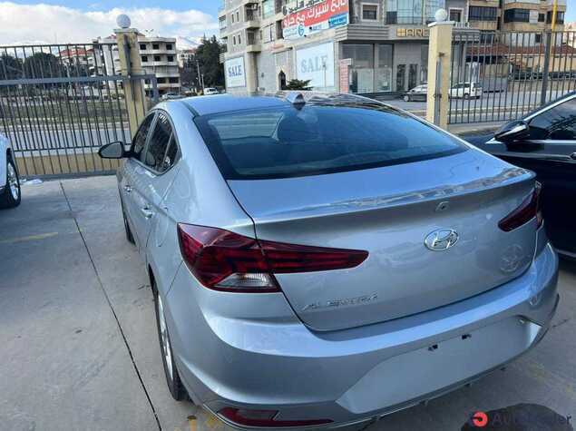 $13,000 Hyundai Elantra - $13,000 4