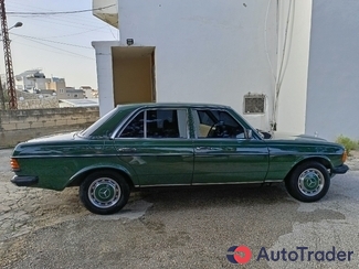 $3,300 Mercedes-Benz 230 - $3,300 7