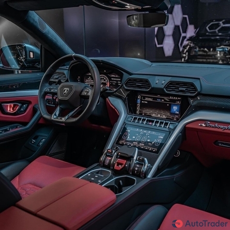 $355,000 Lamborghini Urus - $355,000 7