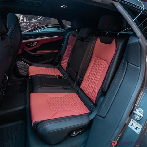 $355,000 Lamborghini Urus - $355,000 10