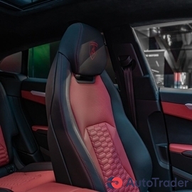 $355,000 Lamborghini Urus - $355,000 8