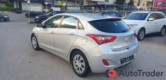 $10,500 Hyundai Elantra - $10,500 1