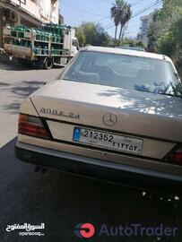 $2,500 Mercedes-Benz 240/260/280 - $2,500 2