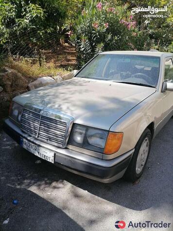 $2,500 Mercedes-Benz 240/260/280 - $2,500 1