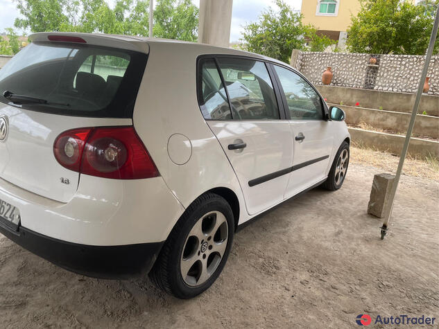 $3,900 Volkswagen Golf - $3,900 2