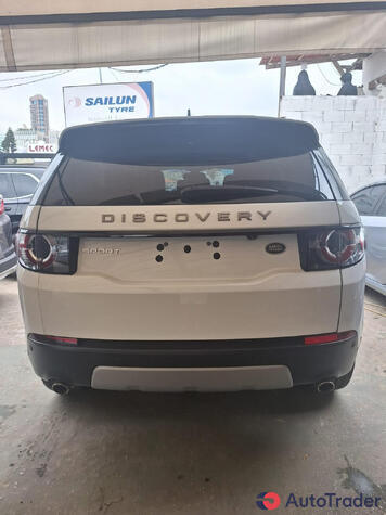$22,000 Land Rover Discovery Sport - $22,000 4
