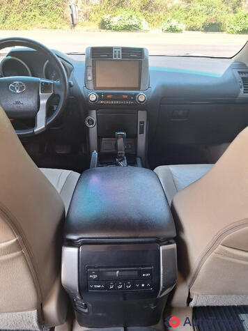 $25,000 Toyota Prado - $25,000 10