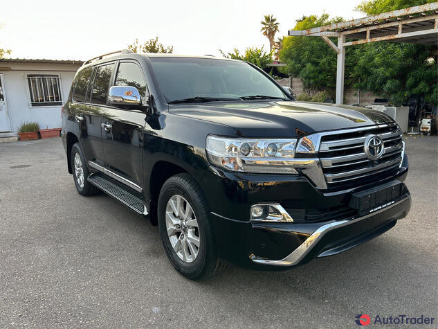 $58,000 Toyota Land Cruiser - $58,000 3