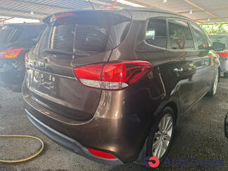 $10,500 Kia Carens - $10,500 6