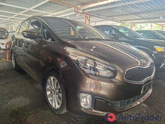 $10,500 Kia Carens - $10,500 3