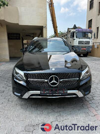 $29,000 Mercedes-Benz GLC - $29,000 1