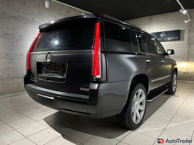 $34,800 Cadillac Escalade - $34,800 5