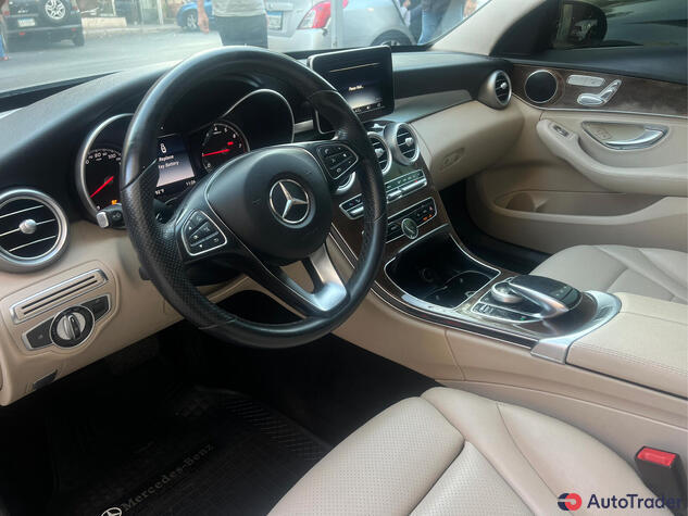 $19,500 Mercedes-Benz C-Class - $19,500 7