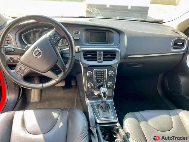 $0 Volvo V40 - $0 8