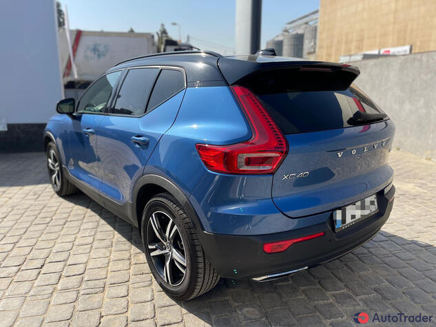 $0 Volvo XC40 - $0 5