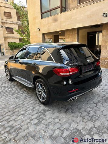 $32,000 Mercedes-Benz GLC - $32,000 4