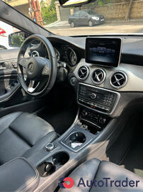 $25,000 Mercedes-Benz GLA - $25,000 7