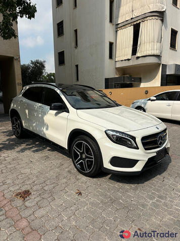 $25,000 Mercedes-Benz GLA - $25,000 3