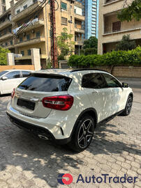 $25,000 Mercedes-Benz GLA - $25,000 5