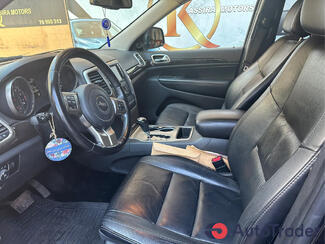 $13,500 Jeep Laredo - $13,500 9