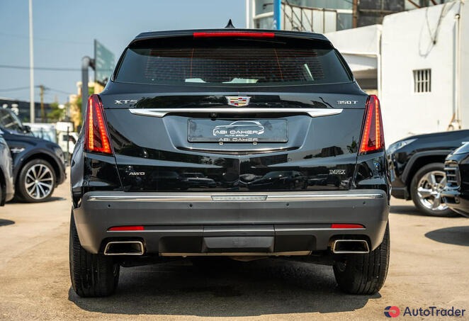 $42,000 Cadillac XT5 - $42,000 6