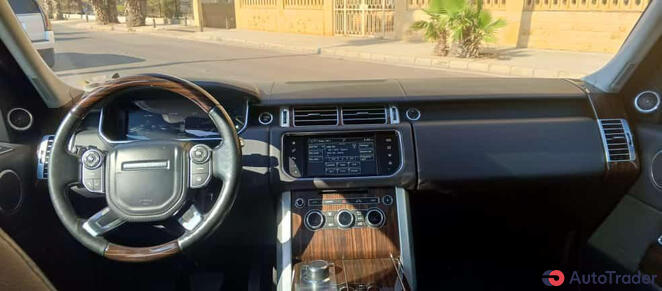 $35,000 Land Rover Range Rover Vogue - $35,000 7