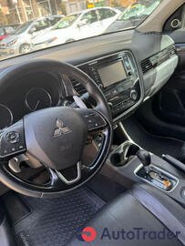 $16,000 Mitsubishi Outlander - $16,000 8