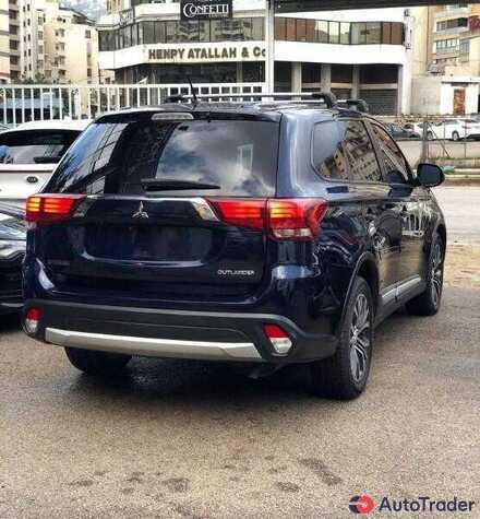 $16,500 Mitsubishi Outlander - $16,500 6