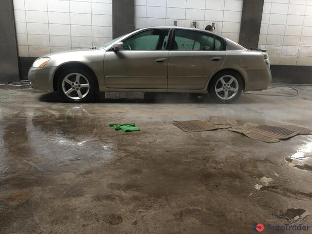 $3,300 Nissan Altima - $3,300 1