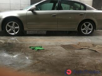 $3,300 Nissan Altima - $3,300 2