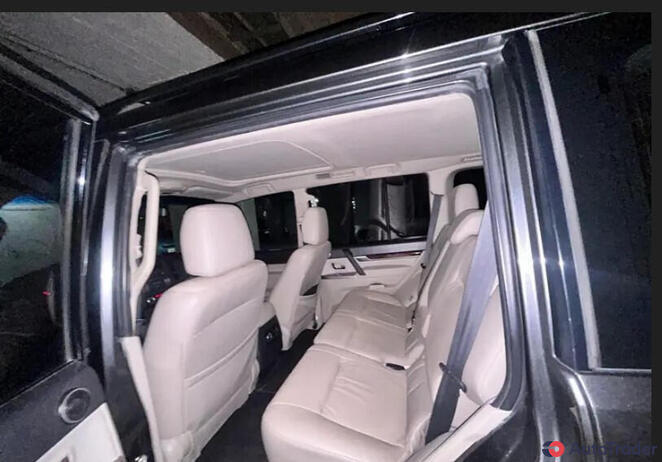 $15,500 Mitsubishi Pajero - $15,500 4