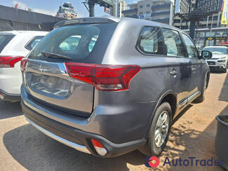 $14,000 Mitsubishi Outlander - $14,000 6