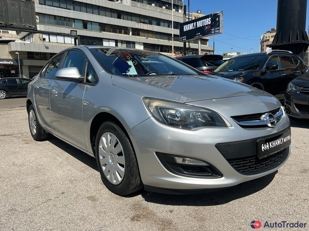 $8,000 Opel Astra - $8,000 1