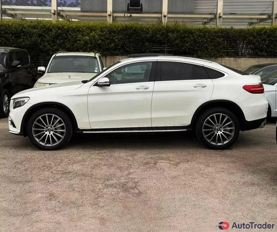 $44,000 Mercedes-Benz GLC - $44,000 3