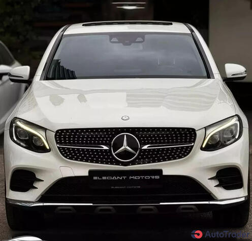 $44,000 Mercedes-Benz GLC - $44,000 2