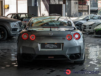 $0 Nissan GT-R - $0 4