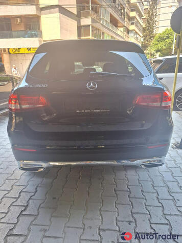 $35,000 Mercedes-Benz GLC - $35,000 4